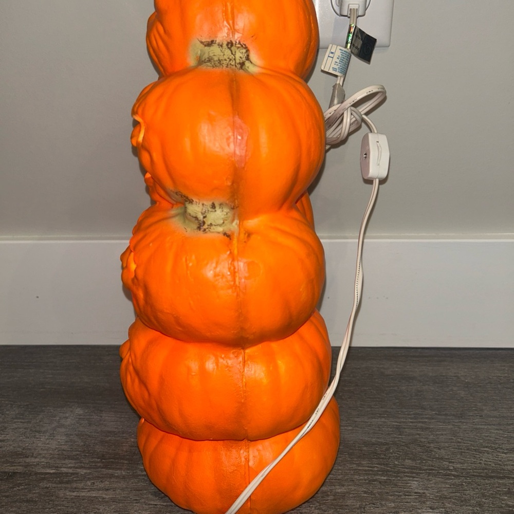 Vintage Gemmy 6 Stacked Foam Blow Mold Halloween Jack-O-Lanterns Light Up - Picture 7 of 10